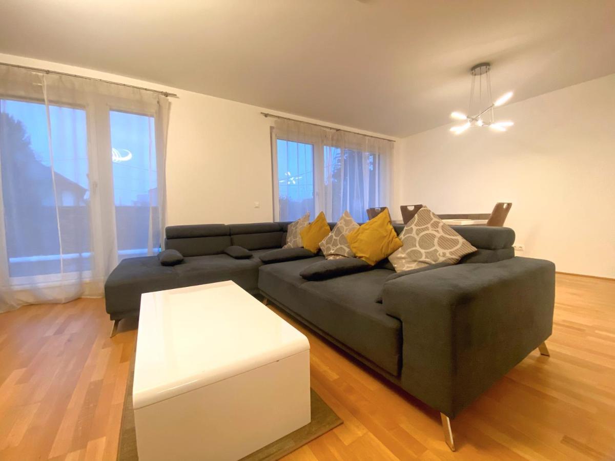 Near Lake Spacious & Furnished Beautiful Apartment ウィーン エクステリア 写真