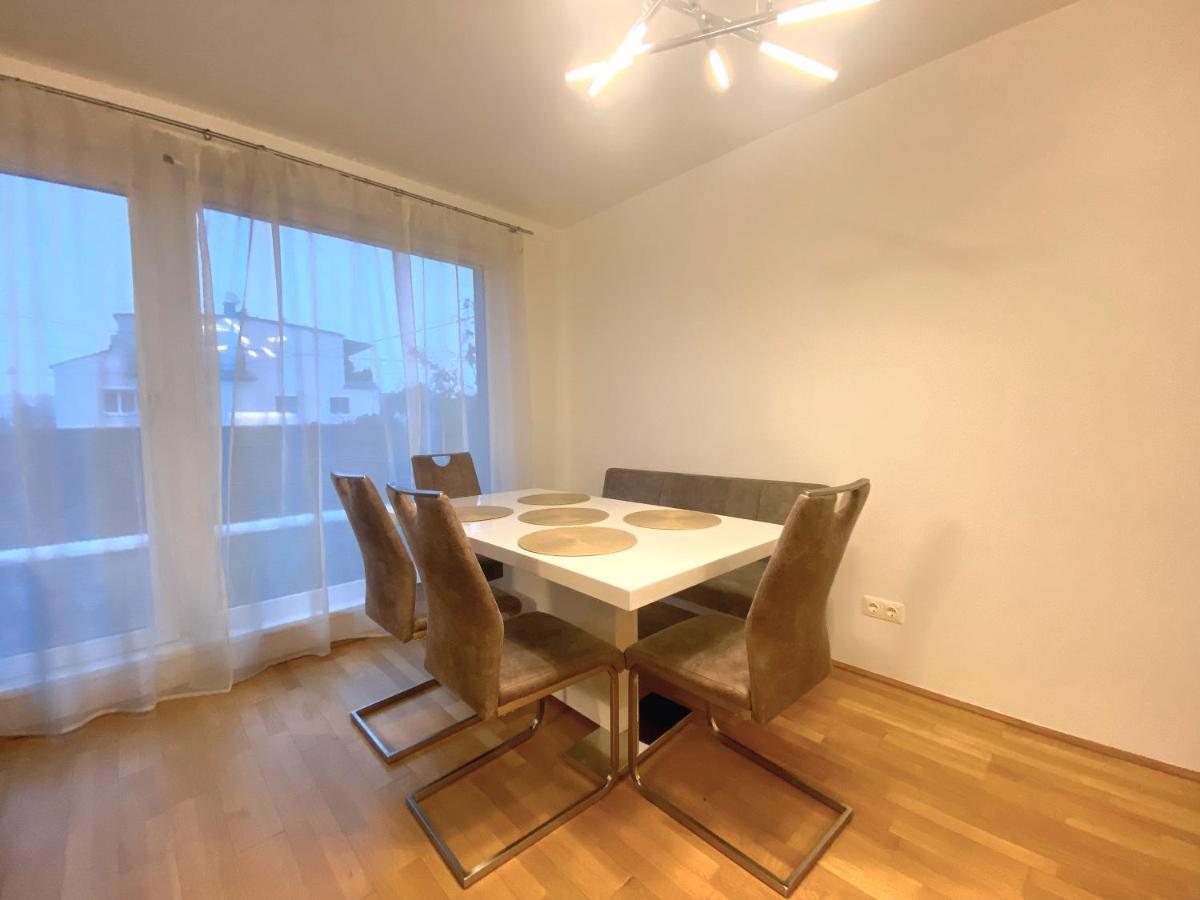 Near Lake Spacious & Furnished Beautiful Apartment ウィーン エクステリア 写真