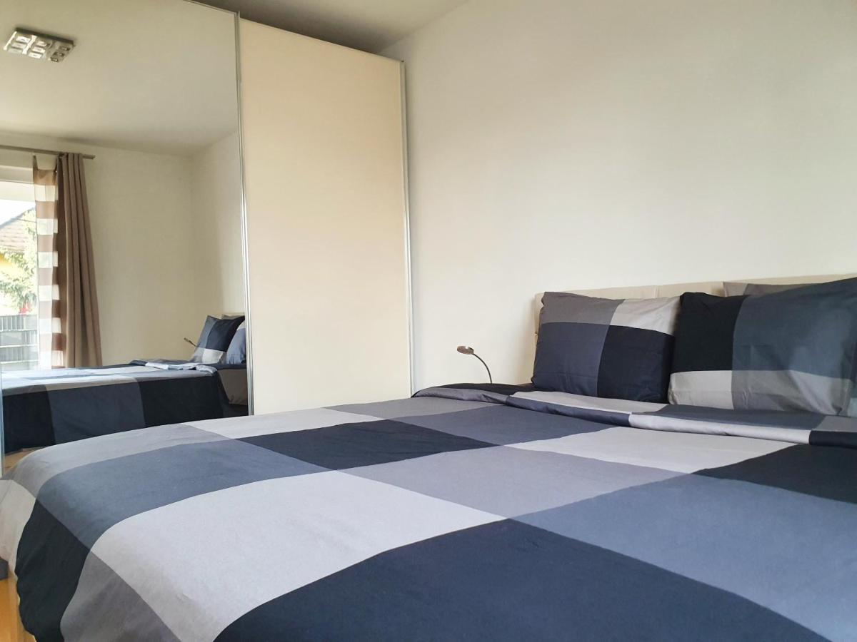 Near Lake Spacious & Furnished Beautiful Apartment ウィーン エクステリア 写真