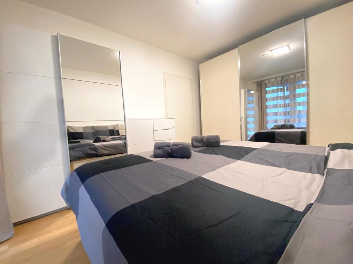 Near Lake Spacious & Furnished Beautiful Apartment ウィーン エクステリア 写真